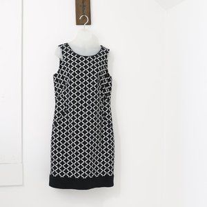 *5/$50 SALE * White House Black Market Dress Size 6